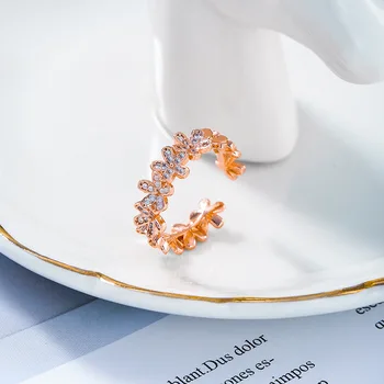 2020 Naujas reguliuojamas sutartis metalo gėlės Saldus vyresnysis Žiedai Moterų temperamentas elegantiškas kristalų Madinga blizga Šalies Žiedai